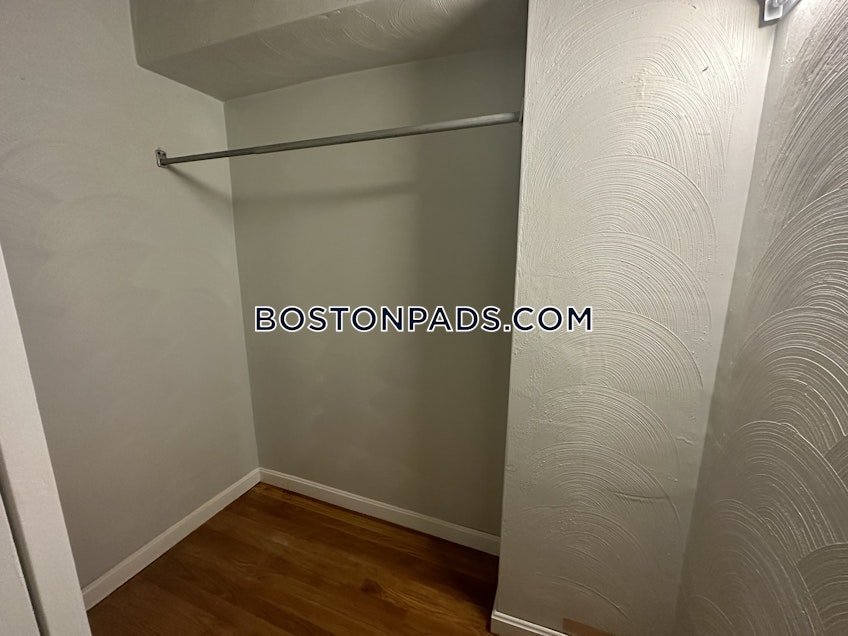 Boston - $2,800+ /month