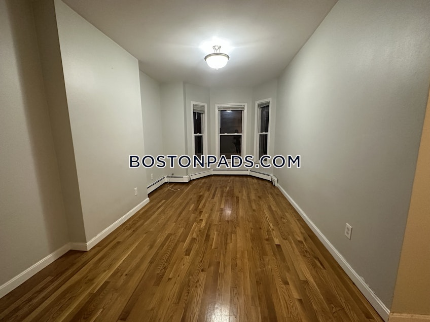 Boston - $2,800+ /month