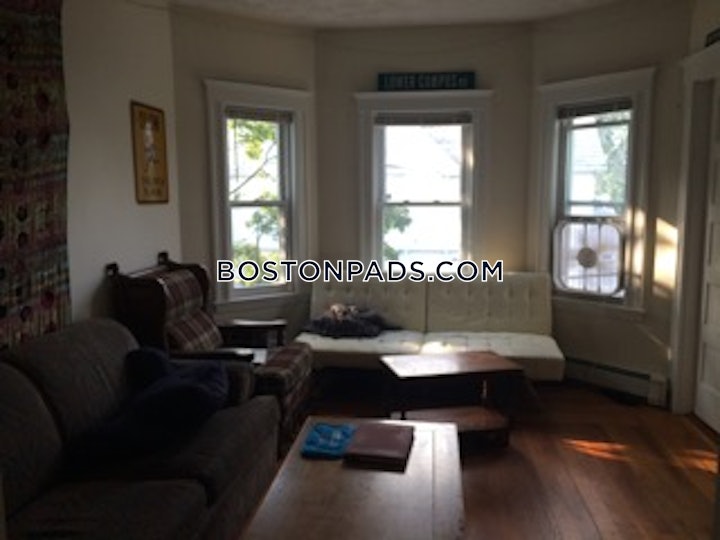 medford-apartment-for-rent-4-bedrooms-1-bath-tufts-4600-8014410 