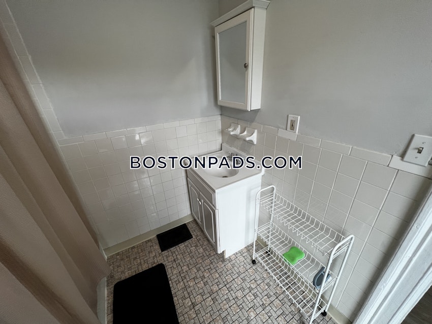 BOSTON - ROXBURY - 3 Beds, 2 Baths - Image 92