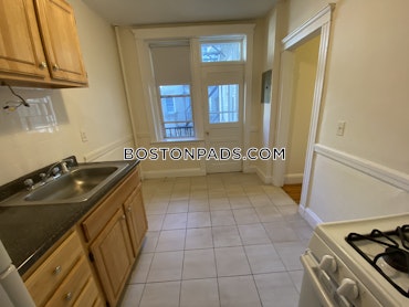 Boston - 1 Beds, 1 Baths