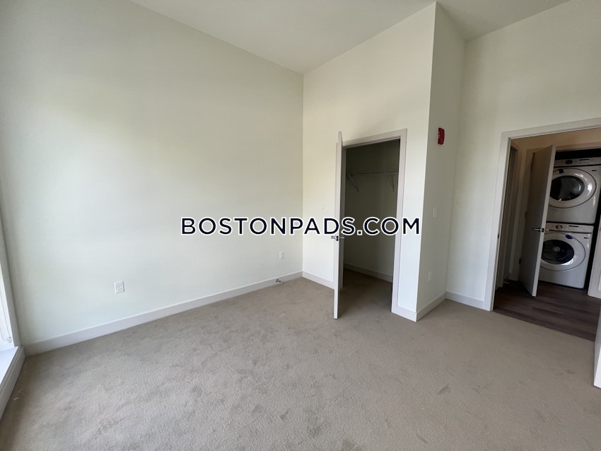 NEWTON - NEWTONVILLE - 3 Beds, 2 Baths - Image 15