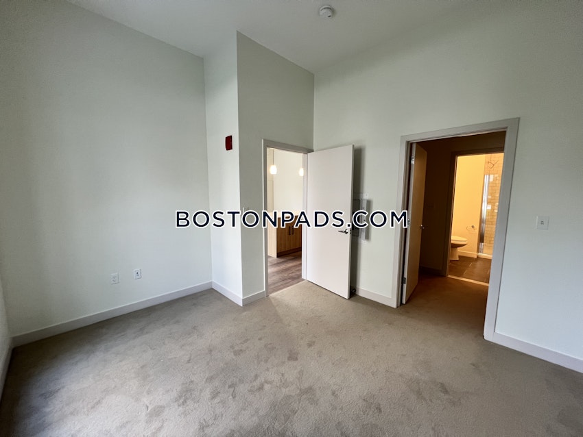 NEWTON - NEWTONVILLE - 3 Beds, 2 Baths - Image 11