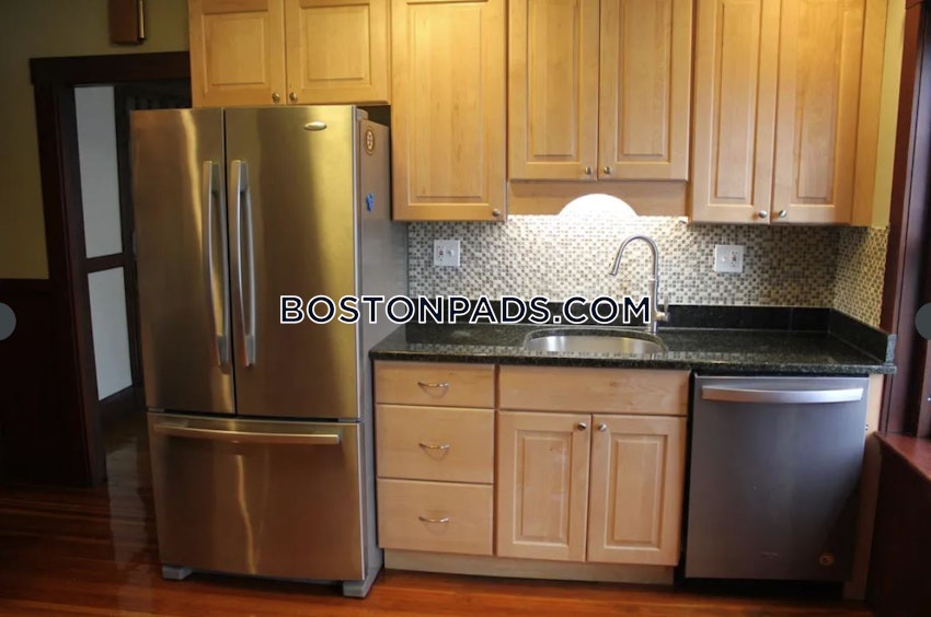 BOSTON - WEST ROXBURY - 2 Beds, 1 Bath - Image 2