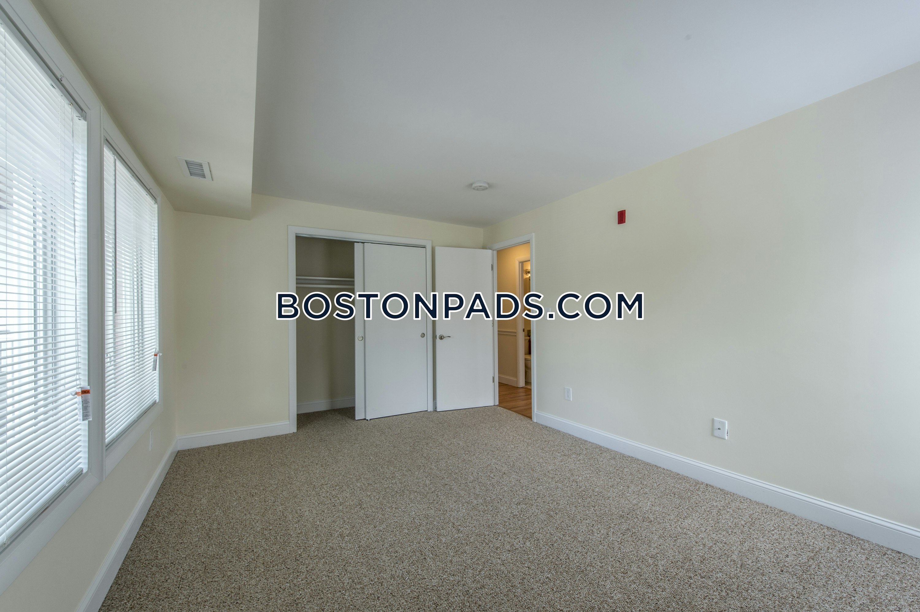 Woburn - 1 Beds, 1 Baths