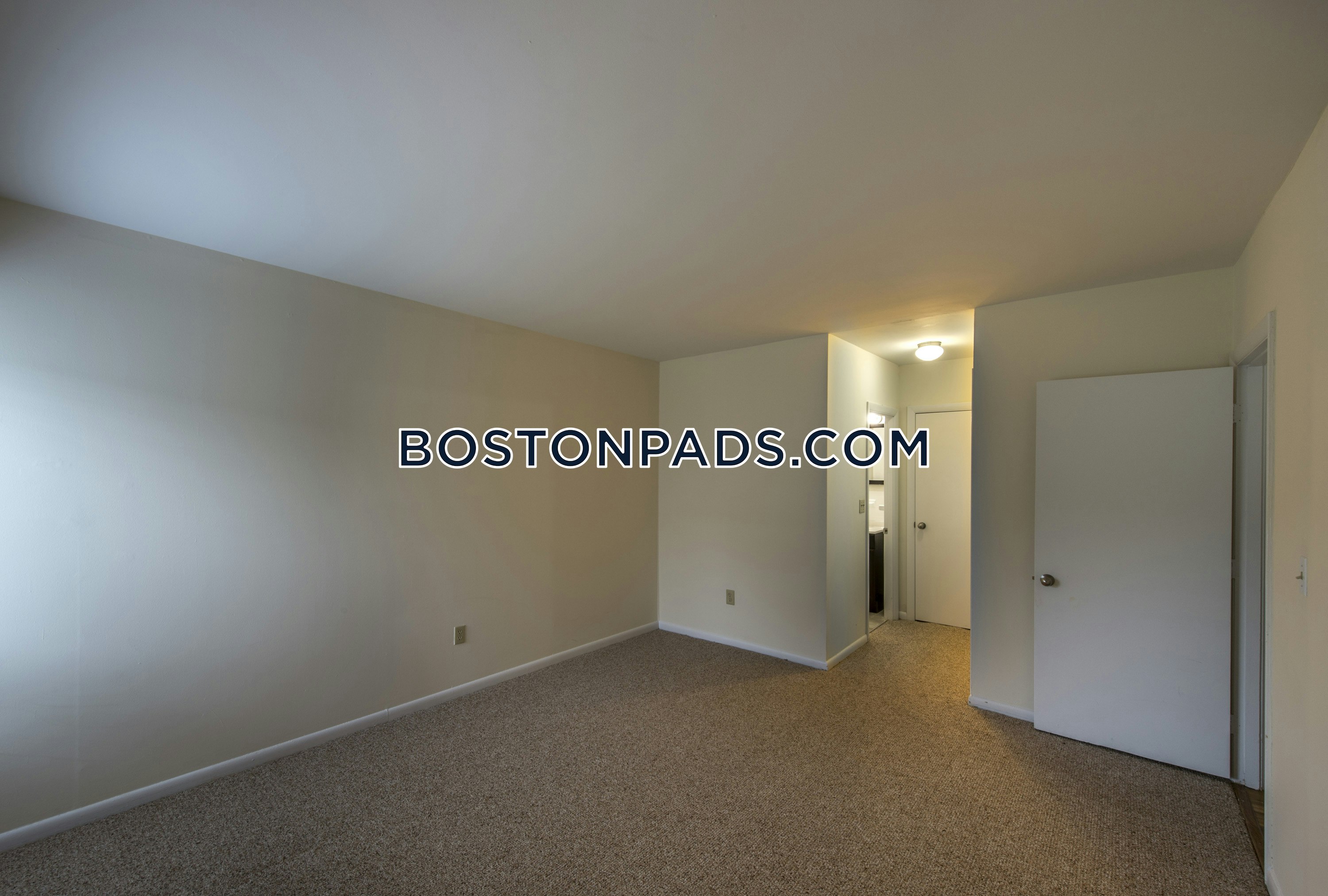 Woburn - 1 Beds, 1 Baths