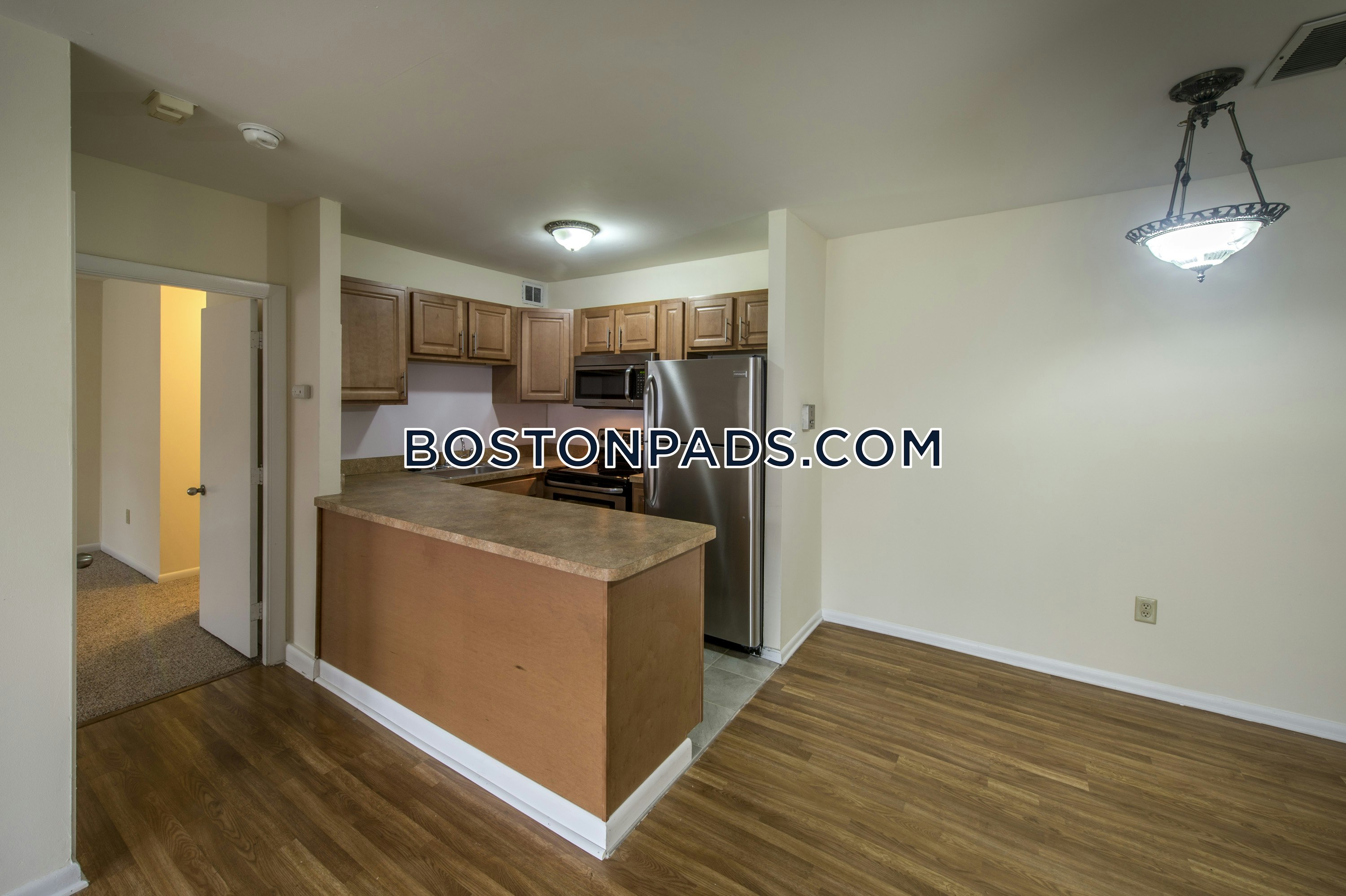 Woburn - 1 Beds, 1 Baths
