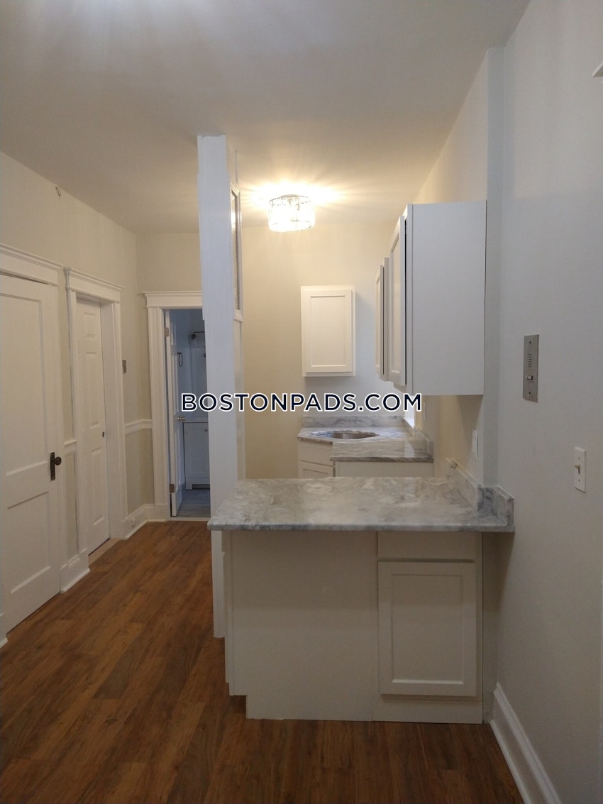 BOSTON - ALLSTON - 2 Beds, 1 Bath - Image 5