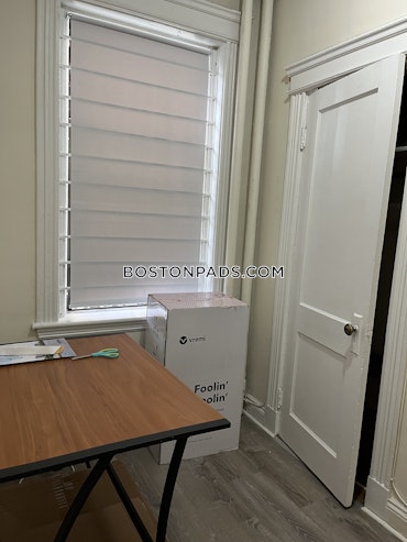 Boston - 1 Beds, 1 Baths