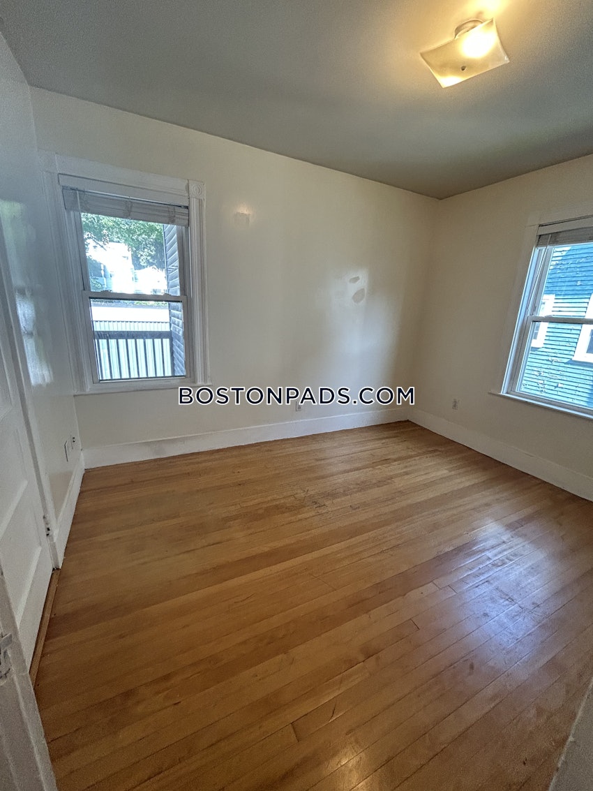 BOSTON - BRIGHTON - OAK SQUARE - 4 Beds, 1 Bath - Image 29