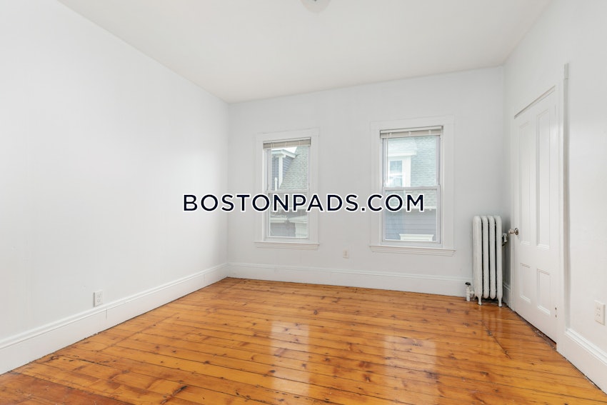 SOMERVILLE - SPRING HILL - 4 Beds, 1 Bath - Image 3