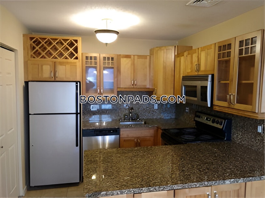 MEDFORD - TUFTS - 2 Beds, 2 Baths - Image 2