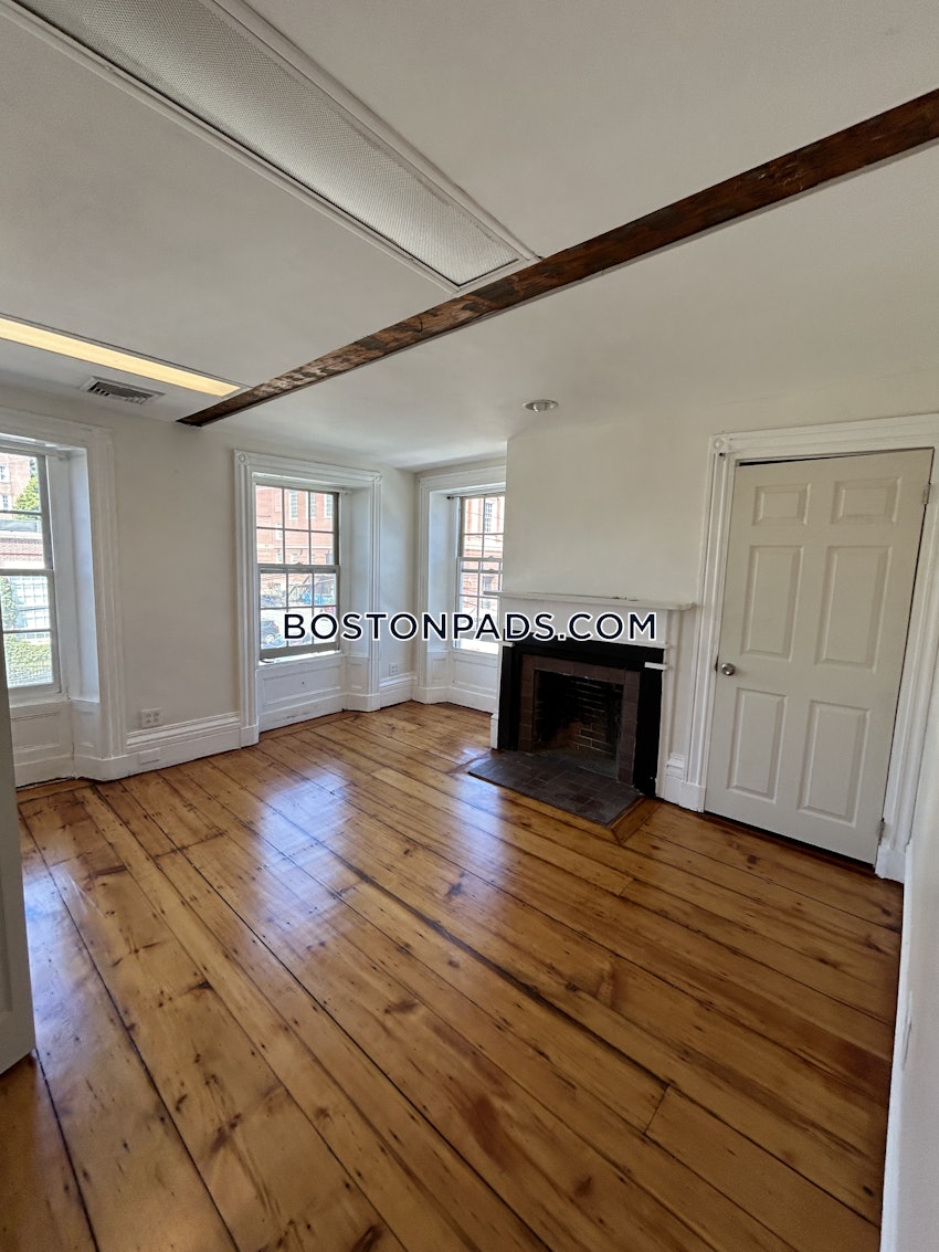 MEDFORD - MEDFORD SQUARE - 5 Beds, 2 Baths - Image 19