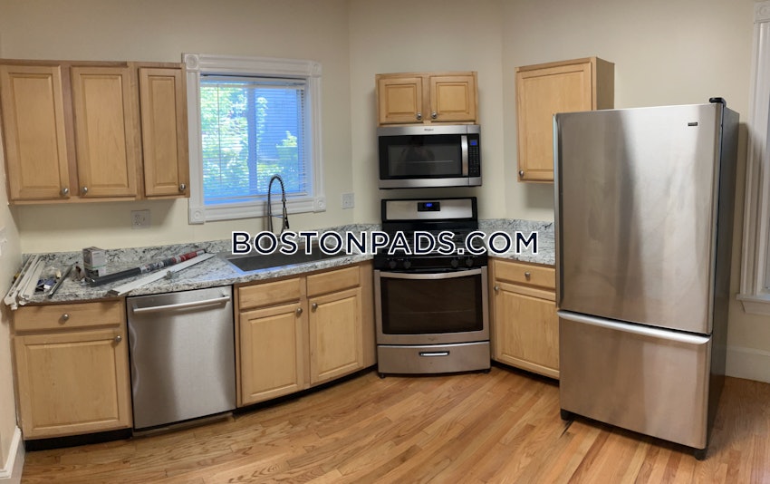 BOSTON - FORT HILL - 2 Beds, 1 Bath - Image 1