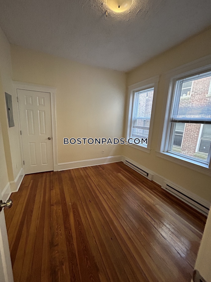 BOSTON - MISSION HILL - 2 Beds, 1 Bath - Image 12