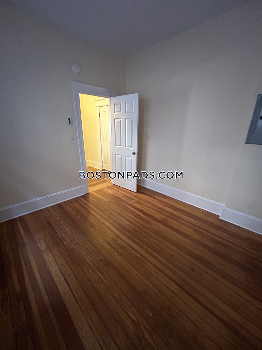 BOSTON - MISSION HILL - 2 Beds, 1 Bath - Image 11