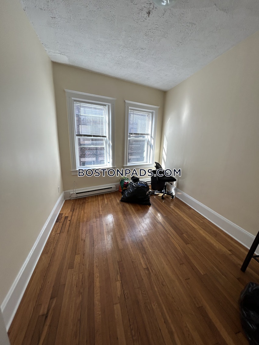 BOSTON - MISSION HILL - 2 Beds, 1 Bath - Image 9