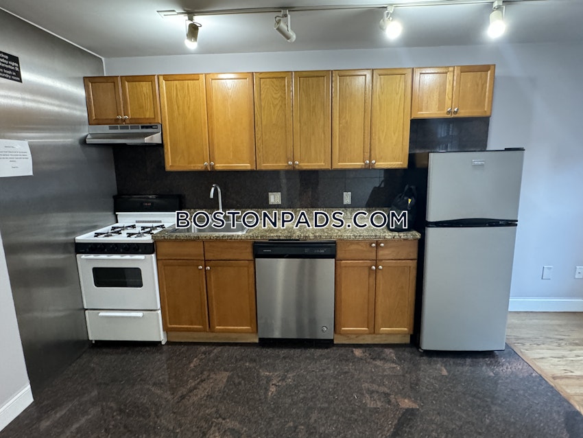 BOSTON - DOWNTOWN - 1 Bed, 1 Bath - Image 1