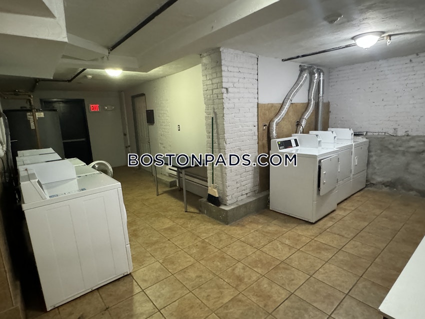 BOSTON - DOWNTOWN - 1 Bed, 1 Bath - Image 3