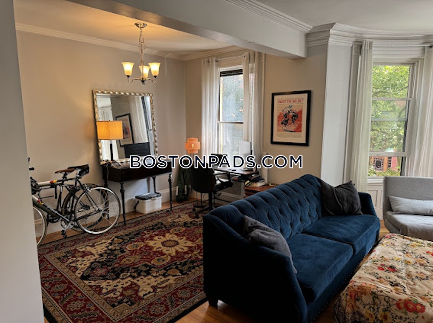 Boston - $4,500+ /month