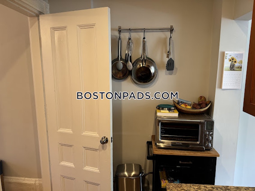 Boston - $4,500+ /month