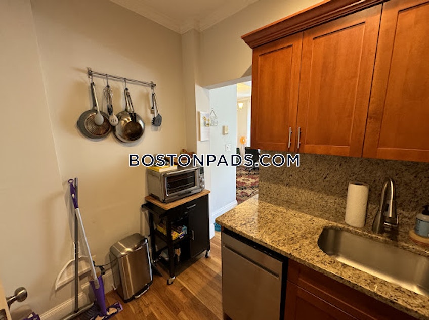 Boston - $4,500+ /month