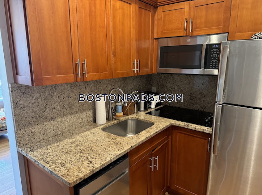 Boston - $4,500+ /month