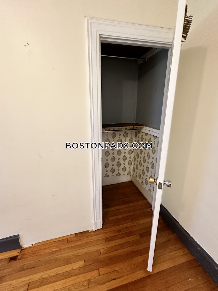 BOSTON - BRIGHTON - CLEVELAND CIRCLE - 4 Beds, 1 Bath - Image 64