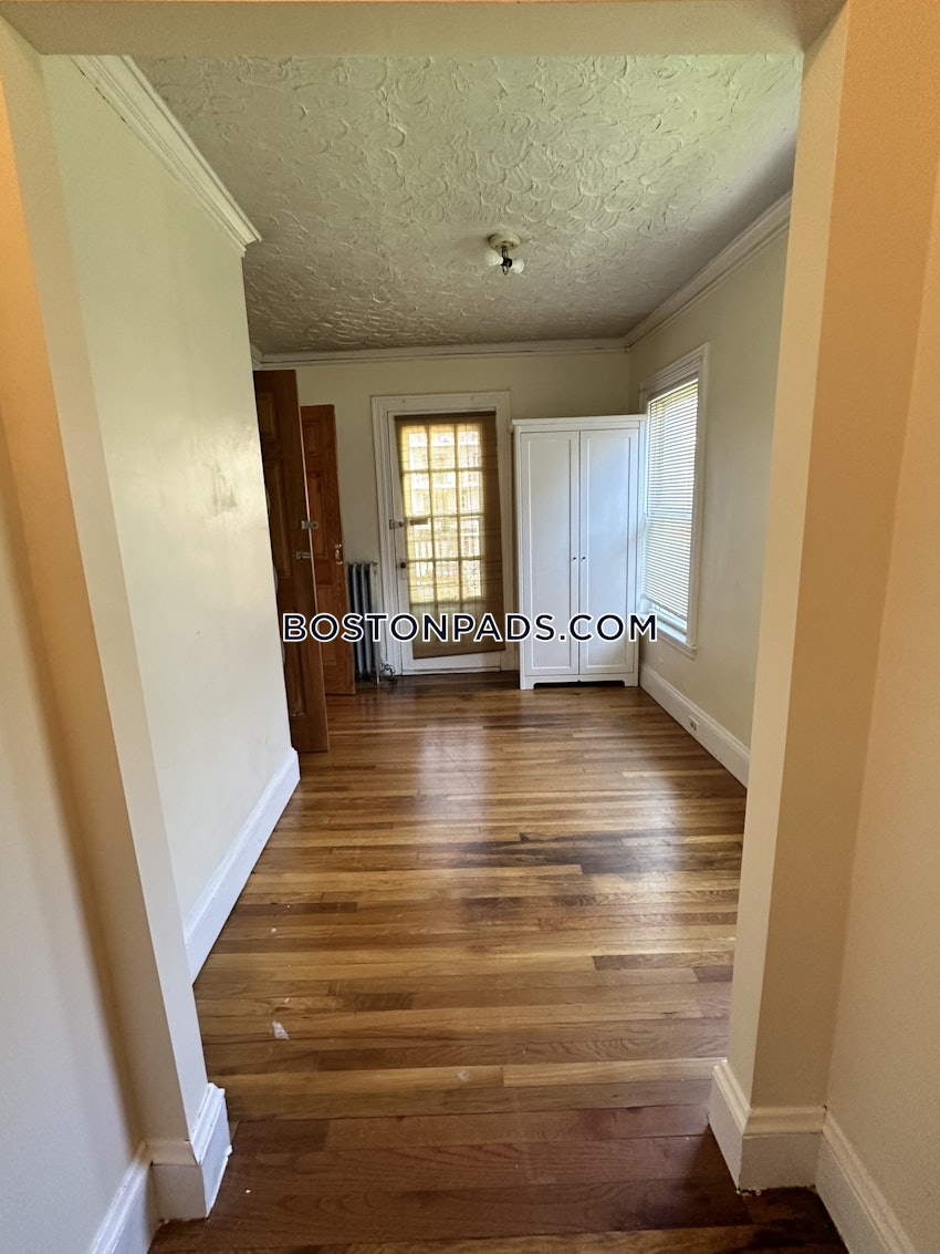 BOSTON - BRIGHTON - CLEVELAND CIRCLE - 4 Beds, 1 Bath - Image 45