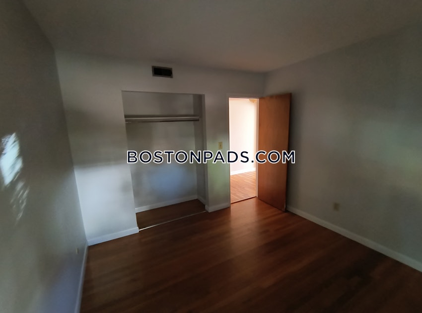 CAMBRIDGE - PORTER SQUARE - 3 Beds, 2 Baths - Image 31