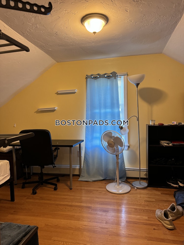 Plymouth St., Cambridge