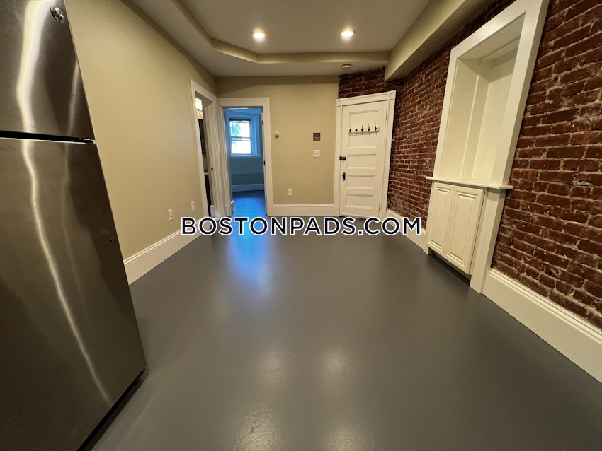 BROOKLINE- BROOKLINE VILLAGE - 1 Bed, 1 Bath - Image 6