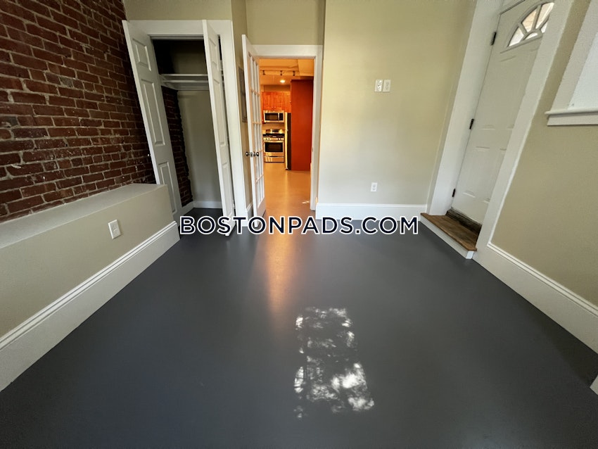 BROOKLINE- BROOKLINE VILLAGE - 1 Bed, 1 Bath - Image 1