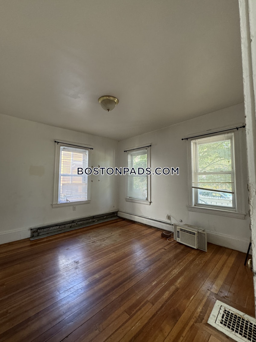 CAMBRIDGE - MT. AUBURN/BRATTLE/ FRESH POND - 2 Beds, 1 Bath - Image 17