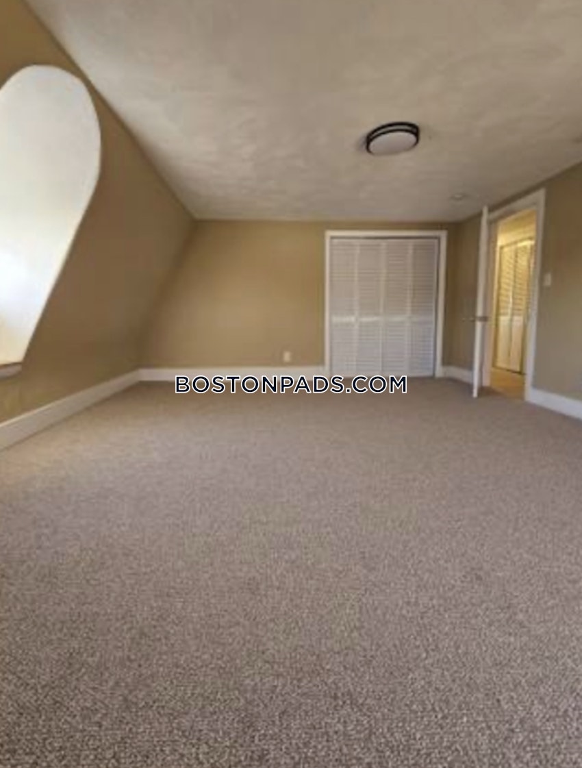 EVERETT - 2 Beds, 1 Bath - Image 9