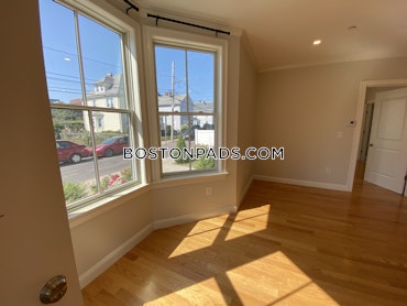 Boston - 3 Beds, 3 Baths