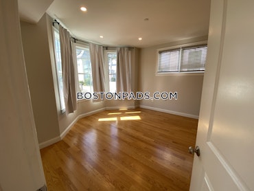 Boston - 3 Beds, 3 Baths