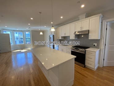 Boston - 3 Beds, 3 Baths