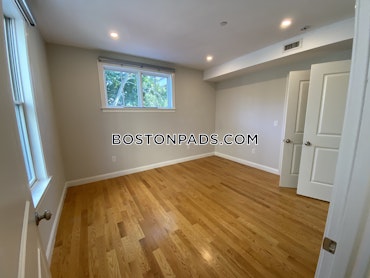 Boston - 3 Beds, 3 Baths