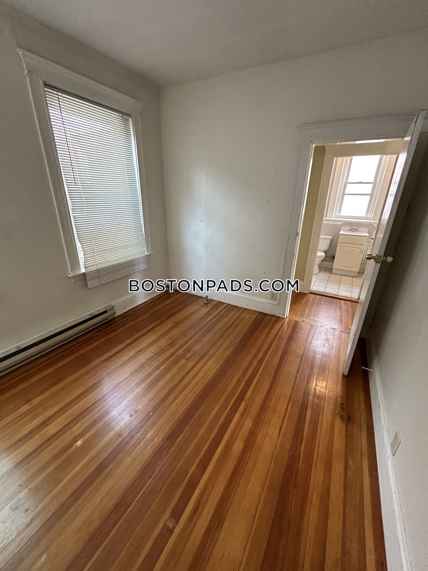 BOSTON - ALLSTON/BRIGHTON BORDER - 3 Beds, 1 Bath - Image 11