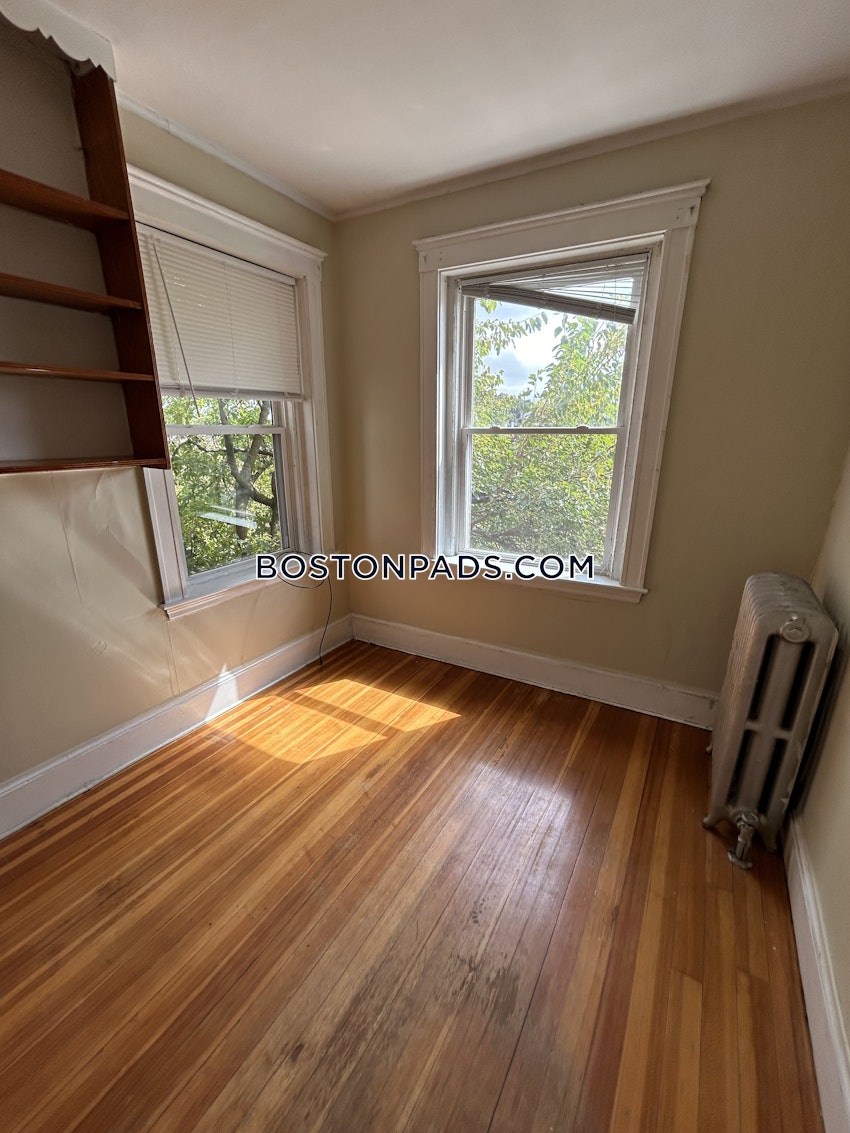 BOSTON - ALLSTON/BRIGHTON BORDER - 3 Beds, 1 Bath - Image 9