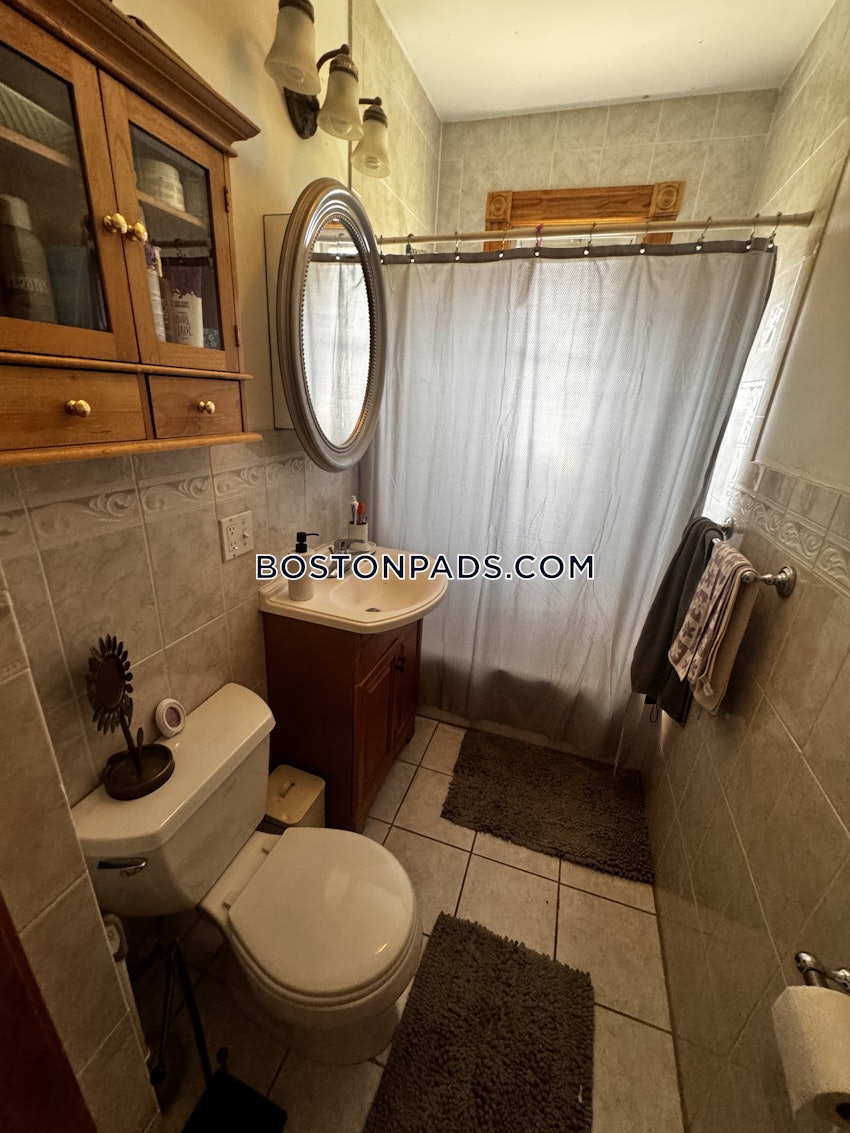 SOMERVILLE- WEST SOMERVILLE/ TEELE SQUARE - 4 Beds, 2 Baths - Image 29