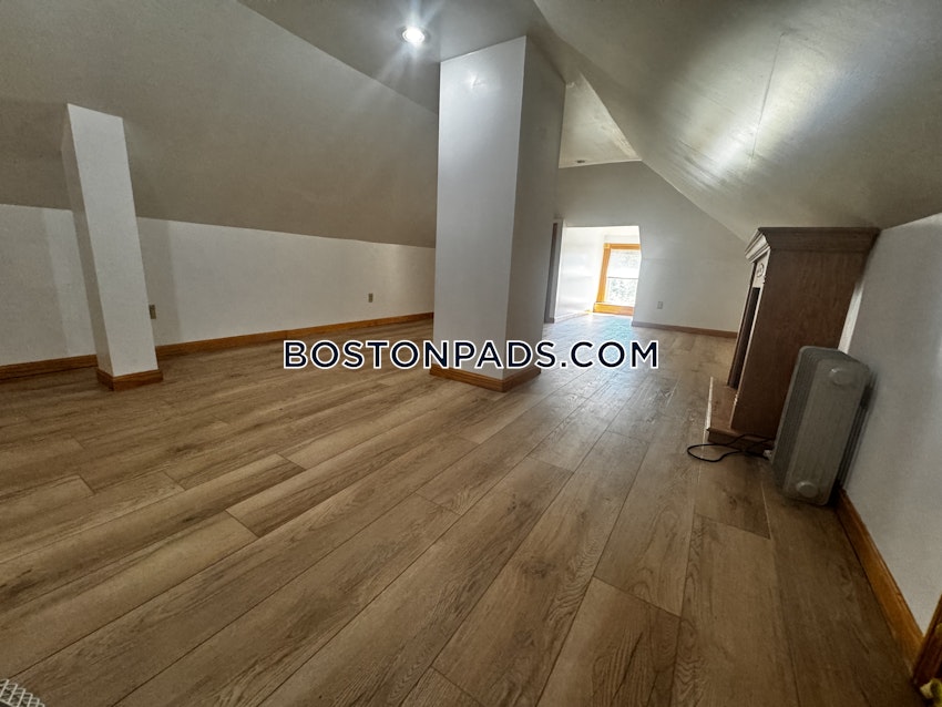 SOMERVILLE- WEST SOMERVILLE/ TEELE SQUARE - 4 Beds, 2 Baths - Image 25