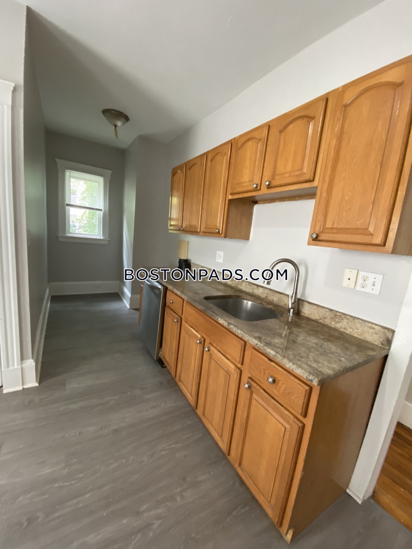 BOSTON - DORCHESTER - CENTER - 4 Beds, 1 Bath - Image 2