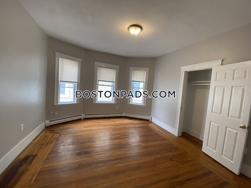 BOSTON - DORCHESTER - CENTER - 4 Beds, 1 Bath - Image 11