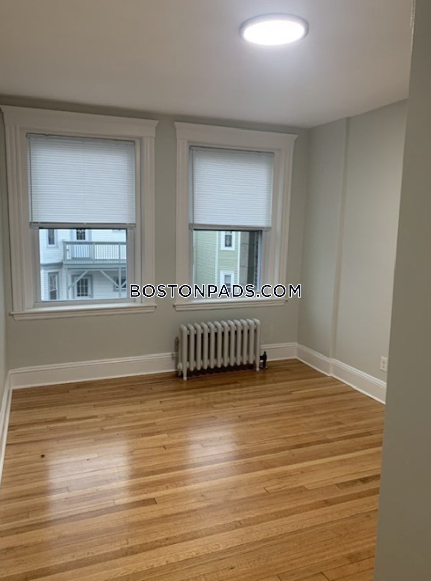 BOSTON - ALLSTON - 2 Beds, 1 Bath - Image 3