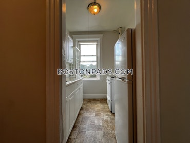 Boston - 1 Beds, 1 Baths