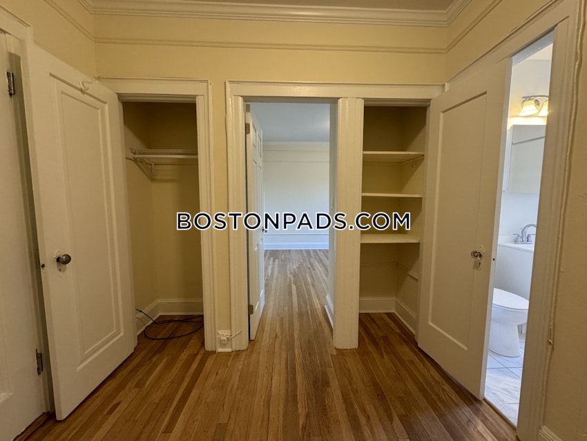 BOSTON - BRIGHTON - CLEVELAND CIRCLE - 1 Bed, 1 Bath - Image 16