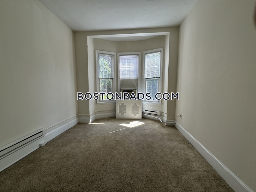 BROOKLINE- COOLIDGE CORNER - Studio , 1 Bath - Image 4