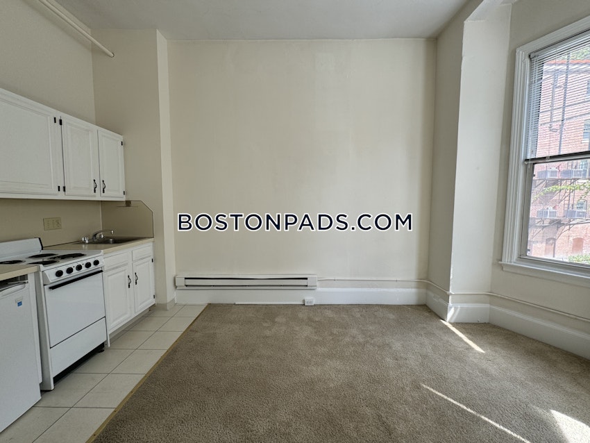 BROOKLINE- COOLIDGE CORNER - Studio , 1 Bath - Image 1